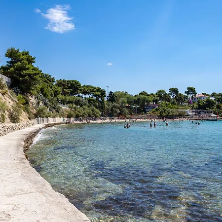 Firule Tennis@beach アパート